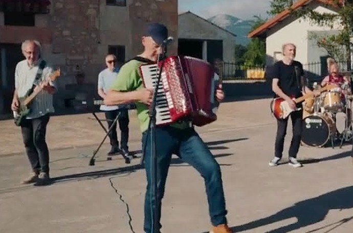 Bailables con el grupo Joselu Anayak