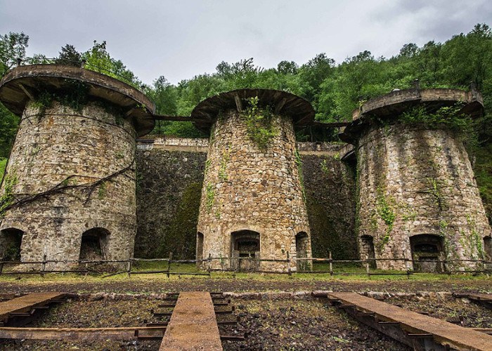 Kultura eta Natura: Taller y fábrica de Chillida, Iglesia de Zerain y Minas de Aizpea