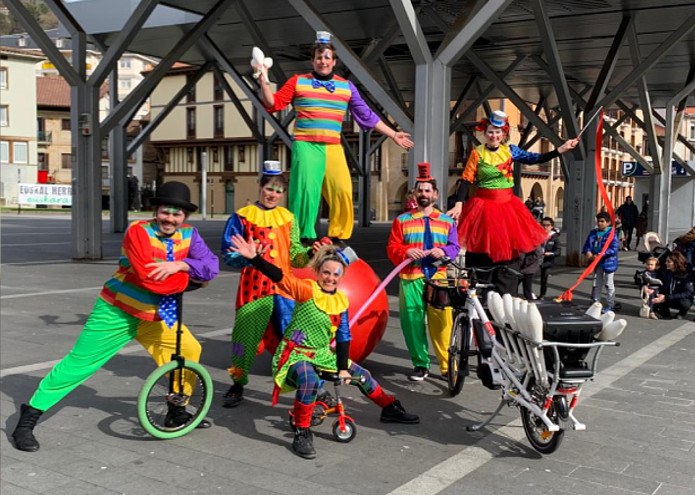 Animación callejera “Zirkun zirko”