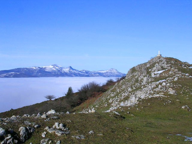 Mendi irteera: Jarindo Albertia mendiak