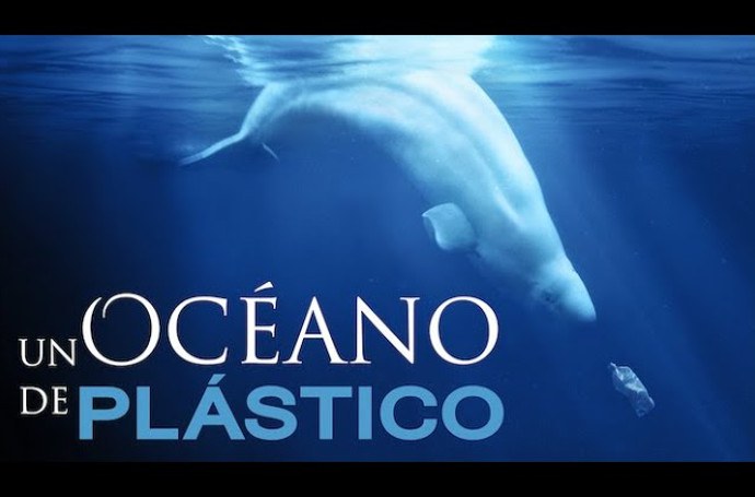 "Un océano de plástico" dokumentalaren emanaldia