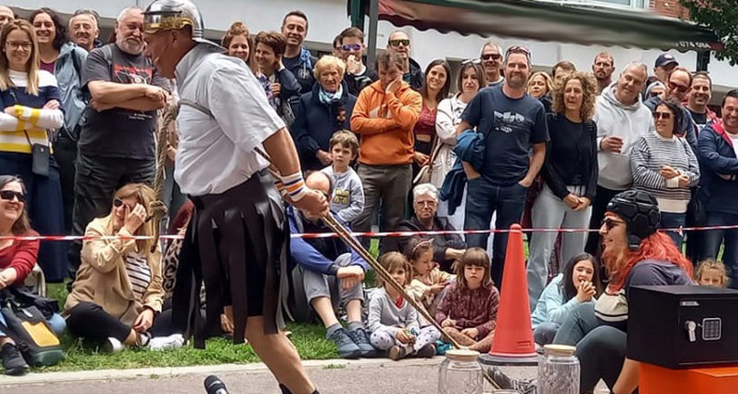 Eutsi, Ramon! antzezlana