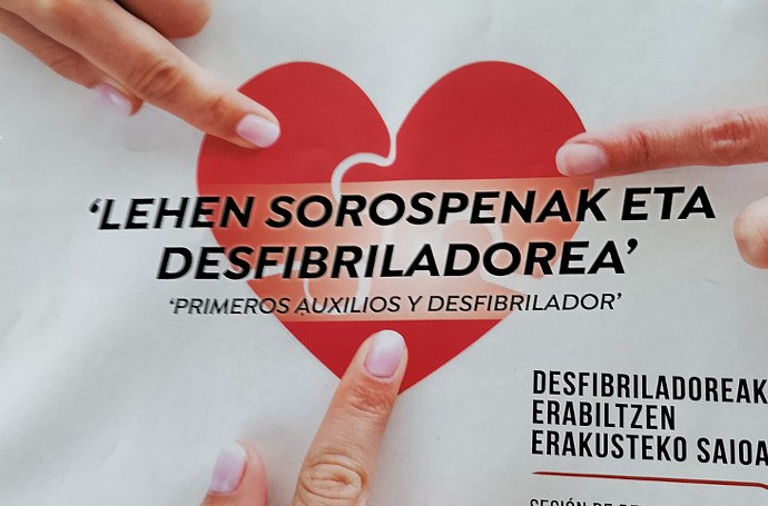 “Lehen sorospenak eta Desfibriladorea”