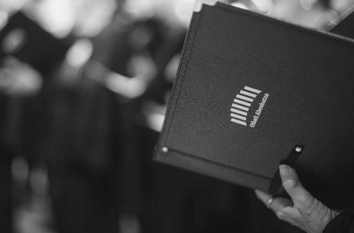 Ate irekiak Oñati Abesbatzan