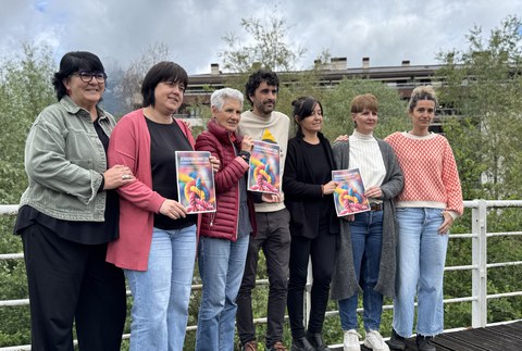 Bakardadearen inguruko dekalogoa aurkeztu dute Debagoieneko udalek