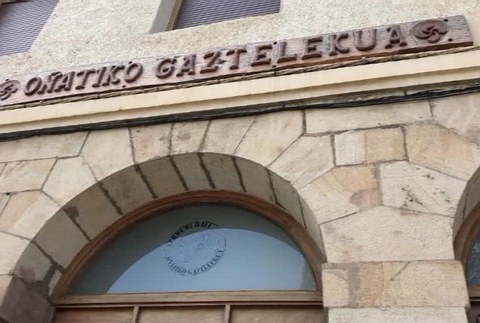 Debako “Zehar heziketa eta programak” enpresak jarraituko du Gaztelekuan zerbitzua ematen