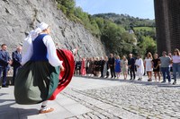 Imanol Pradales Lehendakaria buru, erakundeetako ordezkaritza zabalarekin ospatuko da Arantzazuko Amaren eguna