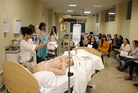 Interes handia sortu du Oñatin egingo den arreta sozio-sanitario arloko prestakuntza ikastaroak
