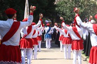 Korpus dantzarien itxurako bi erraldoi ertain sortuko dira