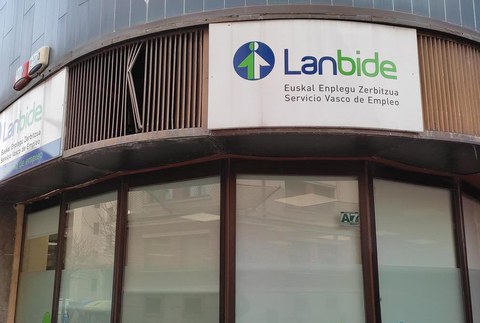 Langabezia pitin bat handitu da azken hilabetean gurean