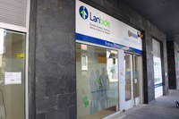 Langabeziak nabarmen egin du behera otsailean eta 2018ko ekaina-uztaileko mailan kokatu da