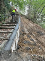 Olapoto-Aldakiñoko hiri-basoan izandako lur-jausia egonkortzeko lanak egin dira