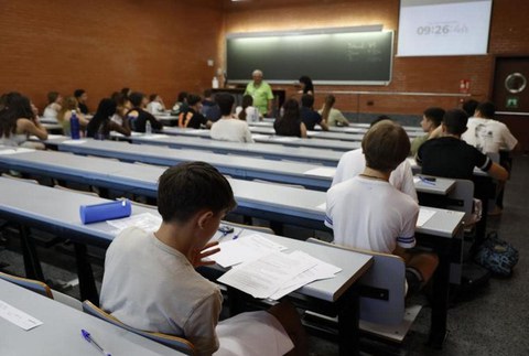 Oñatin ikasi duten 7 gaztek asteartean hasiko dute unibertsitatera sartzeko ebaluazioa