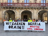 Udal langileen mobilizazioak gogortzeko deia zabaldu dute ELA eta LAB sindiikatuek